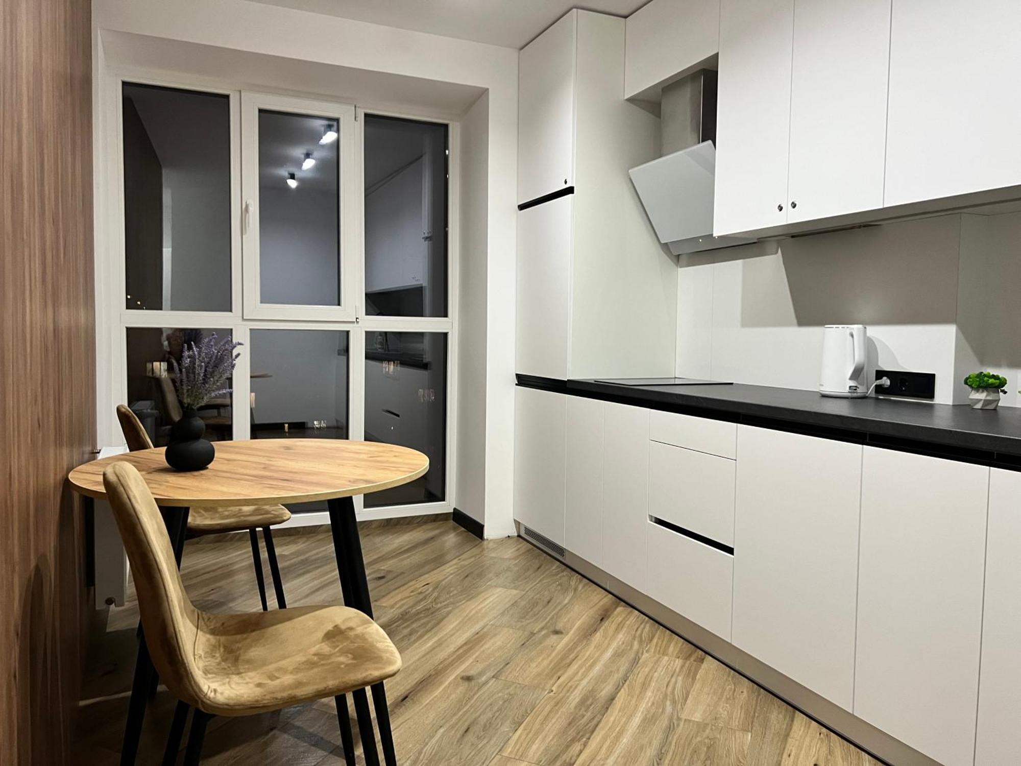 Люкс Апартаменти Район Автовокзалу В Жкарена Та Жк Great House Поблизу Обласноі Лікарні Rivne Luaran gambar