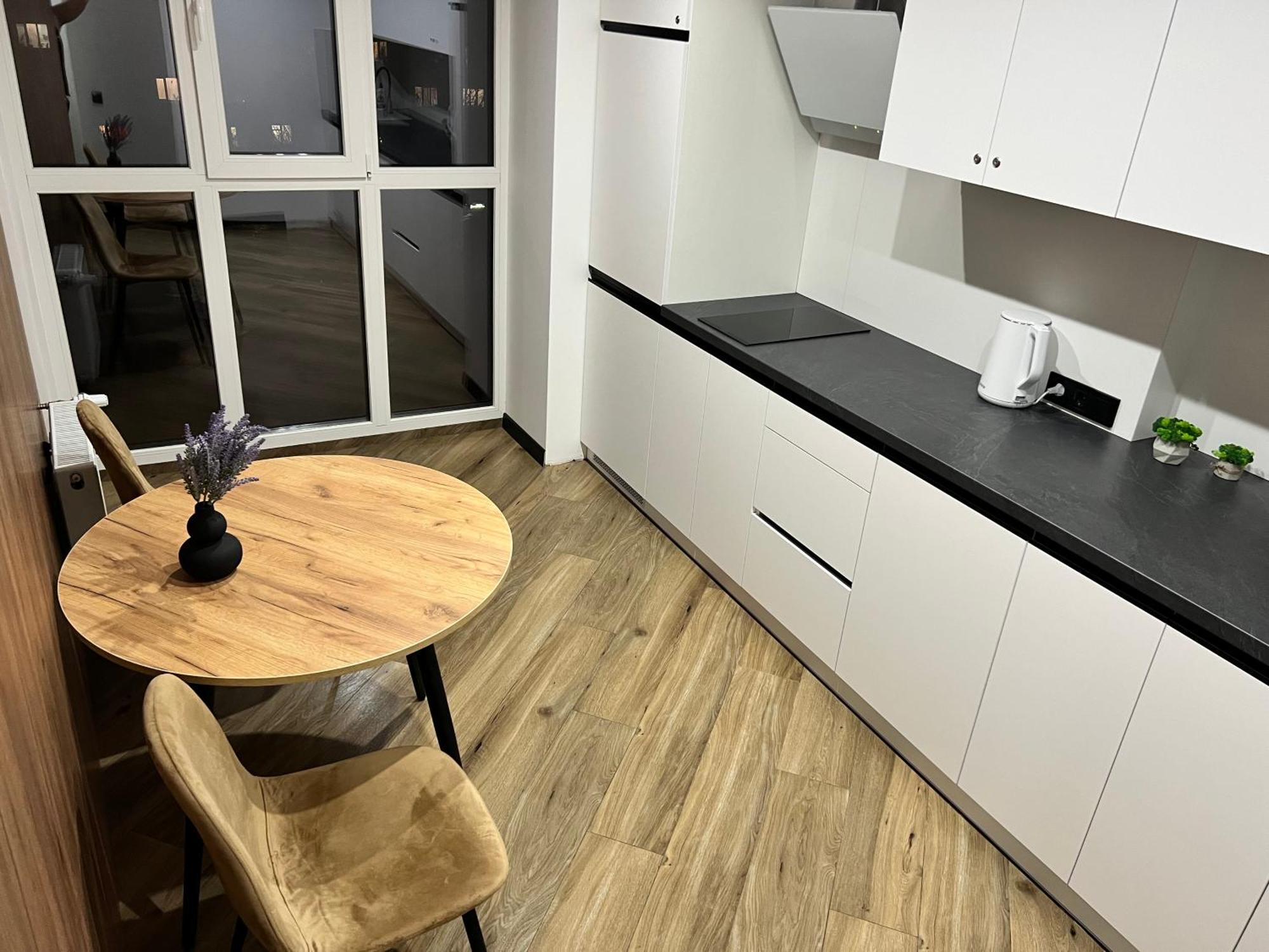 Люкс Апартаменти Район Автовокзалу В Жкарена Та Жк Great House Поблизу Обласноі Лікарні Rivne Luaran gambar